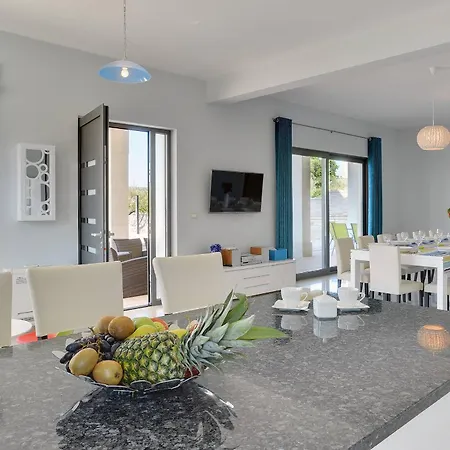 Villa Rachele With Sea View And Private Pool By Istrabook Krnica