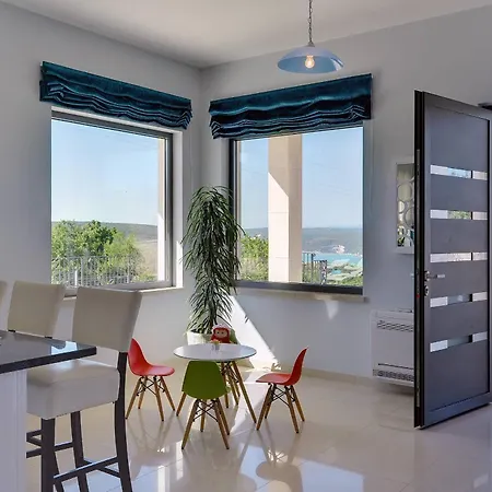 Rachele With Sea View And Private Pool By Istrabook Villa